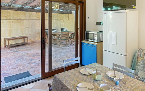 Villa del Mare: Diseño De Interiores, Piso, Suelo, Techo, Departamento, Sombra, Silla, Lámpara, Lámpara, Planta De Casa