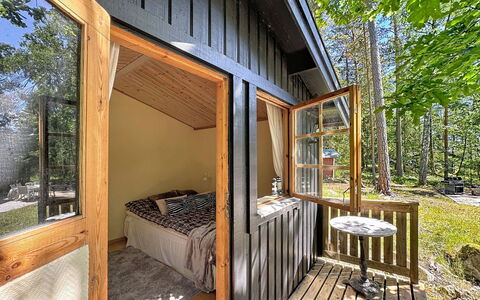 Skärgårdshem: Diseño De Interiores, Piso, Suelo, Techo, Departamento, Sombra, Silla, Lámpara, Lámpara, Planta De Casa