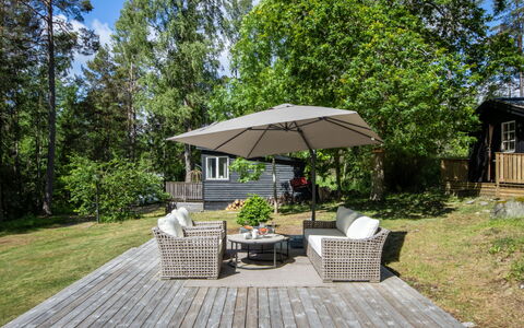 Skärgårdshem: Diseño De Interiores, Piso, Suelo, Techo, Departamento, Sombra, Silla, Lámpara, Lámpara, Planta De Casa