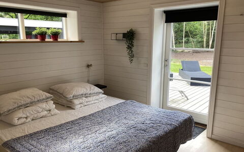 Stanko - 300M from the Sea: Madera, Piso, Suelo, Madera Dura, Manchas De Madera, Habitación, Tablón, Cama, Marco De La Cama, Lecho