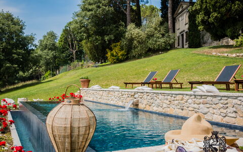 Villa Veneta - Historic Villa in the Prosecco Hill: Piscina, Jardín, Mueble Para Exteriores, Paisajismo, Recurso, Losa, Fuente De Agua, Patio Interior, Inmuebles, Sombra