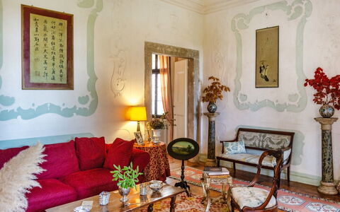 Villa Veneta - Historic Villa in the Prosecco Hill: Mueble, Diseño De Interiores, Pared, Piso, Madera, Suelo, Techo, Encendiendo, Habitación, Sala
