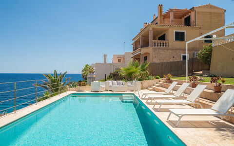 Magrana Pool House: Piscina, Recurso, Mar, Mueble Para Exteriores, Sunlounger, Vacaciones, Costa, Ocio, Eco Hotel, Villa