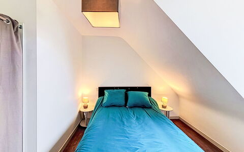 Maison Kergrosse: Mueble, Diseño De Interiores, Suelo, Piso, Pared, Cama, Madera, Habitación, Techo, Habitación
