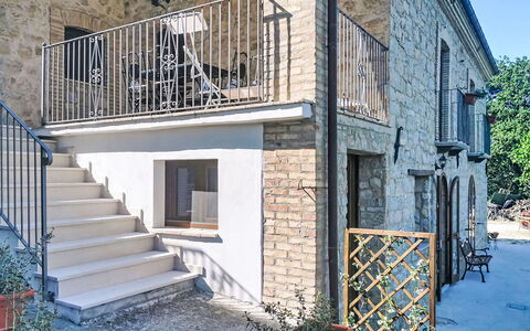 Archi 6: Pared, Puerta, Casa, Pretil, Material Compuesto, Hierro, Balcón, Hormigón, Balaustre, Metal