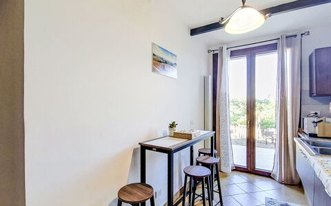 Archi 6: Mueble, Silla, Cocina Y Comedor Mesa, Madera Dura, Manchas De Madera, Balcón, Mesa Al Aire Libre, Suelos De Madera, Comedor, Inicio De La Puerta