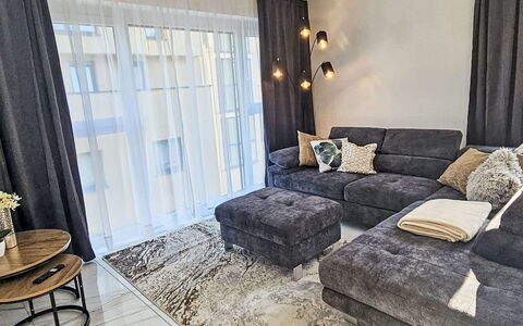 The Penthouse 5: Mueble, Diseño De Interiores, Piso, Suelo, Sofá, Departamento, Textil, Habitación, Techo, Sala