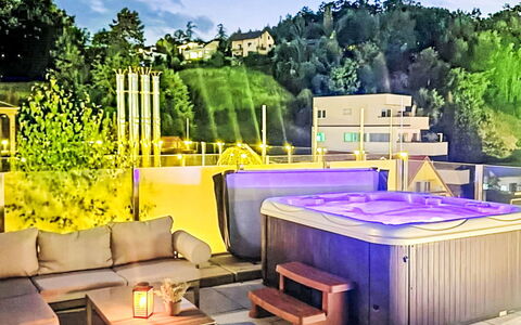 The Penthouse 5: Piscina, Encendiendo, Noche, Recurso, La Iluminación Del Paisaje, Eco Hotel, Silla, Hotel, Diseño