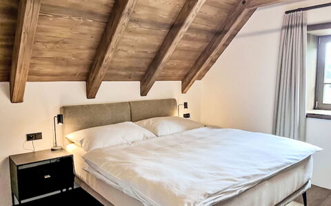 Pod Hvězdami: Diseño De Interiores, Mueble, Cama, Habitación, Madera, Techo, Piso, Suelo, Linos, Habitación