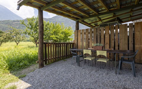 Isola Verde Garden Home: Cordillera, Sombra, Jardín, Porche, Valle, Madera Dura, Cresta, Manchas De Madera, Paisajismo, Patio Interior