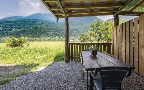 Isola Verde Garden Home: Accidentes Geográficos Montañosas, Colina, Montaña, Porche, Área Rural, El Terreno Del Lote, Cordillera, Hill Station, Cabaña, Valle