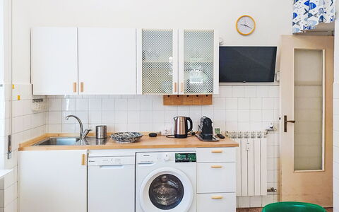 Ardesia: Aparato De Cocina, Cocina, Electrodoméstico, Mostrador, Electrodoméstico, Diseño De Interiores, Lavadora, Piso, Gabinetes, Habitación