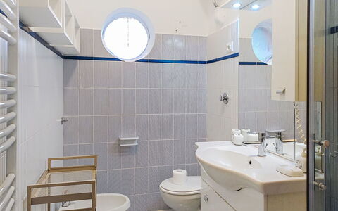 Ardesia: Arreglo De Tubería, Baño, Piso, Lavabo Del Baño, Diseño De Interiores, Suelo, Lavabo, Grifo, Plomería, Encendiendo