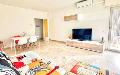 Ribera: Recurso, Inmuebles, Hacienda, Balcón, Ciudad De Vacaciones, Piscina, Hotel, Balneario, Paisajismo