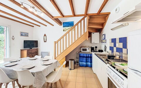 Maison Clos de Kermilienne: Recurso, Inmuebles, Hacienda, Balcón, Ciudad De Vacaciones, Piscina, Hotel, Balneario, Paisajismo