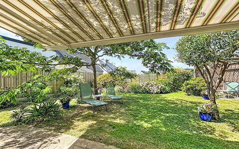 Maison Kercambre: Recurso, Inmuebles, Hacienda, Balcón, Ciudad De Vacaciones, Piscina, Hotel, Balneario, Paisajismo