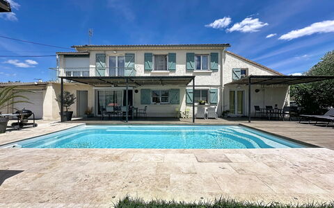 La Villa Soleya: Recurso, Inmuebles, Hacienda, Balcón, Ciudad De Vacaciones, Piscina, Hotel, Balneario, Paisajismo