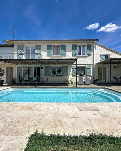 La Villa Soleya: Recurso, Inmuebles, Hacienda, Balcón, Ciudad De Vacaciones, Piscina, Hotel, Balneario, Paisajismo