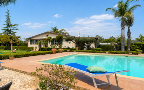 Villa Simona: Piscina, Recurso, Eco Hotel, Inmuebles, Ocio, Hacienda, Jardín, Paisajismo, Villa, Sombra