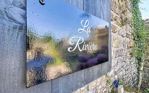 La Rivière St Goustan: Recurso, Hotel, Ciudad De Vacaciones