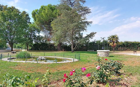 Les Magnolias: Recurso, Hotel, Ciudad De Vacaciones