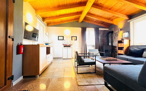 Larisa: Recurso, Hotel, Ciudad De Vacaciones
