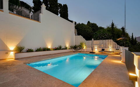 Romantica: Piscina, Recurso, Material Compuesto, Eco Hotel, La Iluminación Del Paisaje, Fuente De Agua, Inmuebles, Sombra, Hotel, Villa