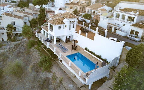 Romantica: Barrio Residencial, Piscina, Casa, Inmuebles, Balcón, Villa, Mansión, Recurso, Ciudad De Vacaciones, Hacienda