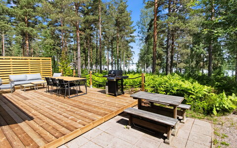 Tiira: Madera, El Terreno Del Lote, Cubierta, Jardín, Sombra, Madera Dura, Tablón, Mueble Para Exteriores, Paisajismo