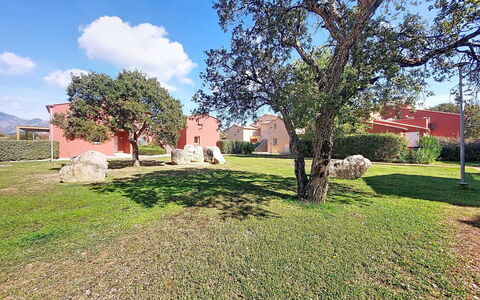 Hameau de Saint Cyprien: Cielo, El Terreno Del Lote, Llanura, Área Rural, Césped, Jardín, Inmuebles, Yarda, Casa De Campo, Paisajismo