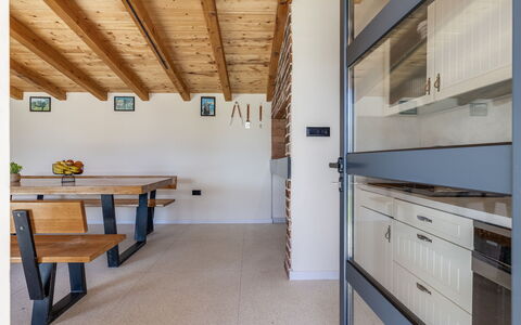 Marko: Mueble, Mueble Para Exteriores, Silla, Jardín, Patio Interior, Sombra, Yarda, Paisajismo, Eco Hotel, Mesa Al Aire Libre