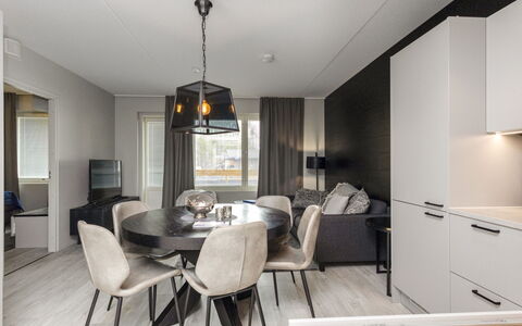 Levin Kunkku B2: Mueble, Diseño De Interiores, Piso, Lámpara, Suelo, Techo, Madera, Candelabro, Departamento, Encendiendo