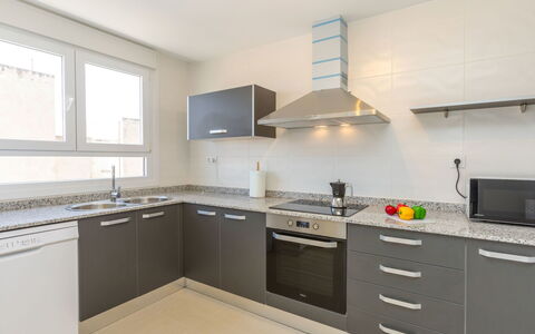 Benicarlo Center: Madera, Mueble, Silla, Mar, Departamento, Balcón, Oceano, Sombra, Mueble Para Exteriores, Manchas De Madera