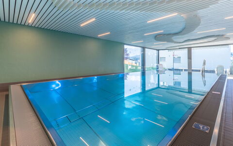 Haus Ner A1: Techo, Piso, Piscina, Centro De Ocio, La Luz Del Día, Hotel, Sede, Aluminio