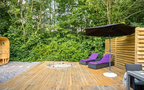 Gustava - 10Km from the Sea: Madera, Mueble, Mueble Para Exteriores, Jardín, Cubierta, Manchas De Madera, Madera Dura, Silla, Suelos De Madera, Tablón