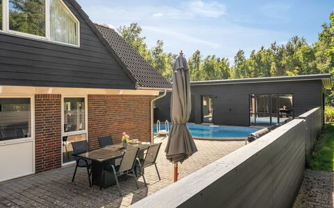 Ingward - 200M to the Fjord: Mueble, Mueble Para Exteriores, Silla, Sombra, Mesa Al Aire Libre, Planta De Casa, Patio, Yarda, Diseño, Balcón