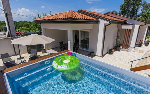 Alma: Mueble, Mueble Para Exteriores, Silla, Sombra, Mesa Al Aire Libre, Planta De Casa, Patio, Yarda, Diseño, Balcón