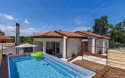 Alma: Mueble, Mueble Para Exteriores, Silla, Sombra, Mesa Al Aire Libre, Planta De Casa, Patio, Yarda, Diseño, Balcón