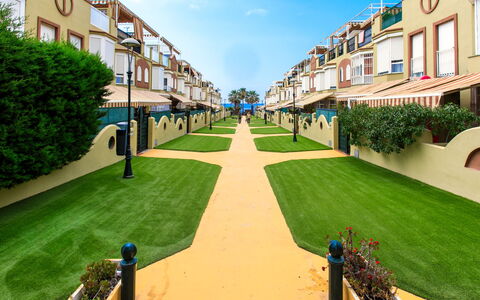 La Samba Beachfront: Barrio Residencial, Departamento, Inmuebles, Recurso, Mansión, Balcón, Villa, Piscina
