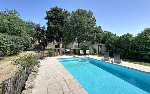 Villa Piscine - Aigues-Vives: Barrio Residencial, Departamento, Inmuebles, Recurso, Mansión, Balcón, Villa, Piscina