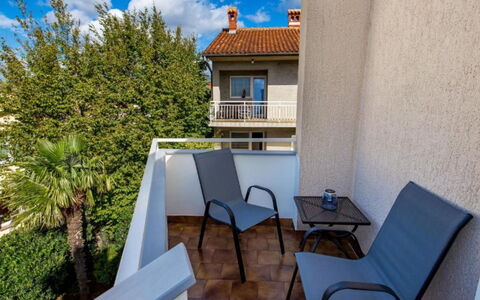 Rebeka: Barrio Residencial, Departamento, Inmuebles, Recurso, Mansión, Balcón, Villa, Piscina