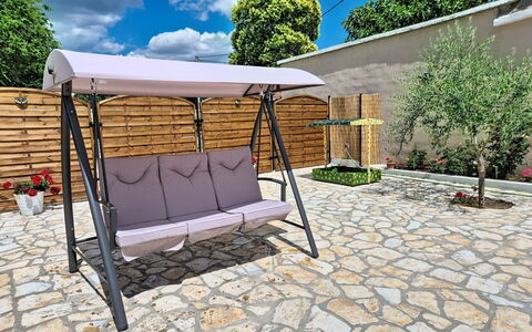 Denis: Barrio Residencial, Departamento, Inmuebles, Recurso, Mansión, Balcón, Villa, Piscina
