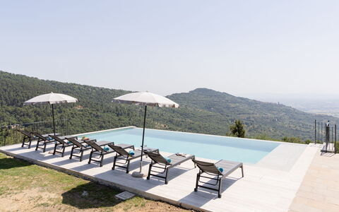 Villa Maddalena alla Guglielmesca: Mueble Para Exteriores, Piscina, Sunlounger, Recurso, Silla, Sombra, Eco Hotel, Diseño, Sillón, Cresta