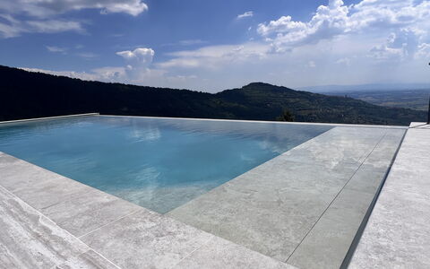 Villa Maddalena alla Guglielmesca: Material Compuesto, Piscina, Hormigón, Loseta, Losa