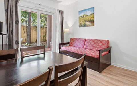 Virginia: Manchas De Madera, Madera Dura, Sombra, Porche, Cubierta, Tablón, Mueble Para Exteriores, Balcón, Pasarela, Eco Hotel