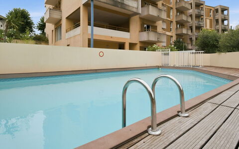 Virginia: Departamento, Barrio Residencial, Arquitectura, Condominio, Balcón, Casa, Asentamientos Humanos, Material Compuesto, Sombra, Recurso