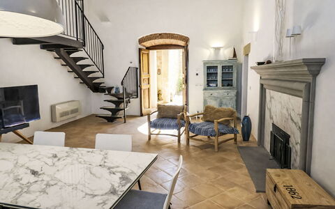 Rocca Loft: Edificio, Pared, Ventana, Barrio Residencial, Barrio, Fachada, Casa, By, Casa, Balcón