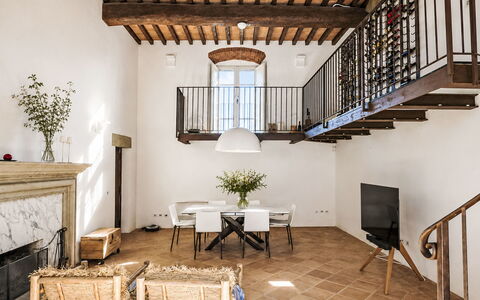 Rocca Loft: Edificio, Pared, Ventana, Barrio Residencial, Barrio, Fachada, Casa, By, Casa, Balcón