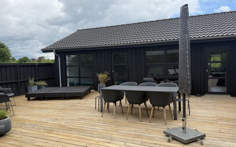 Ozrenka - from the Sea: Madera, Cubierta, Suelos De Madera, Madera Dura, Mueble Para Exteriores, Tablón, Manchas De Madera, Patio, Mesa Al Aire Libre, Vía Muerta