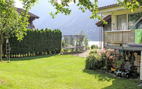Ferienwohnung Enz: Verde, Arbusto, El Terreno Del Lote, Casa, Jardín, Césped, Cobertura Del Suelo, Cabaña